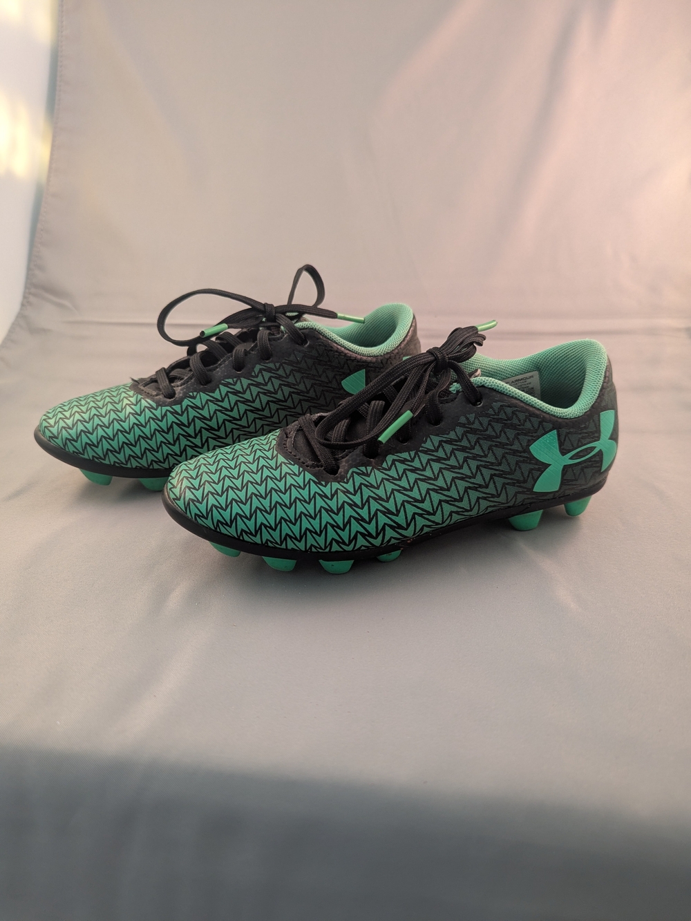 Under Armour Kids' Green and Black Soccer Cleats